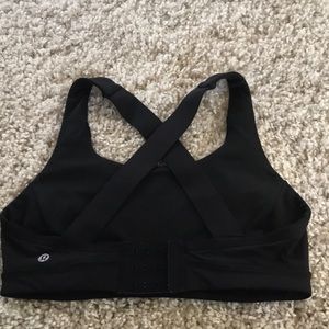 Lululemon sports bra